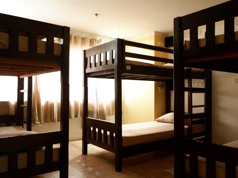 The Fort Budget Hotel- Bonifacio Global City Makati City Kültér fotó
