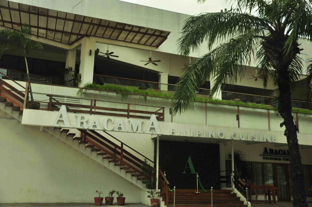 The Fort Budget Hotel- Bonifacio Global City Makati City Kültér fotó