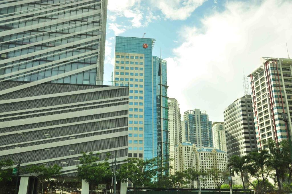 The Fort Budget Hotel- Bonifacio Global City Makati City Kültér fotó