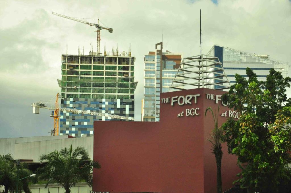 The Fort Budget Hotel- Bonifacio Global City Makati City Kültér fotó