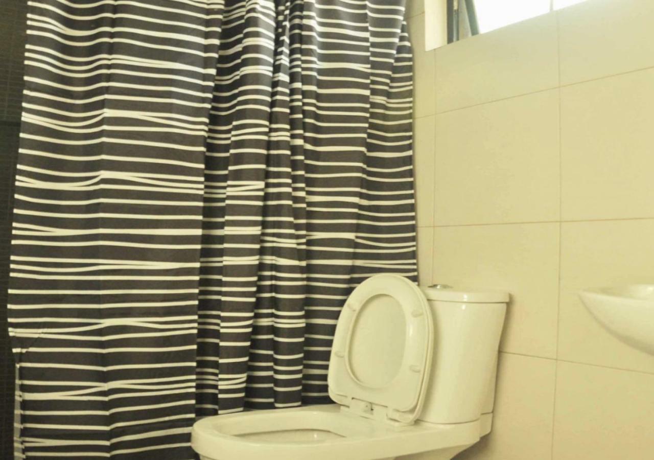 The Fort Budget Hotel- Bonifacio Global City Makati City Kültér fotó