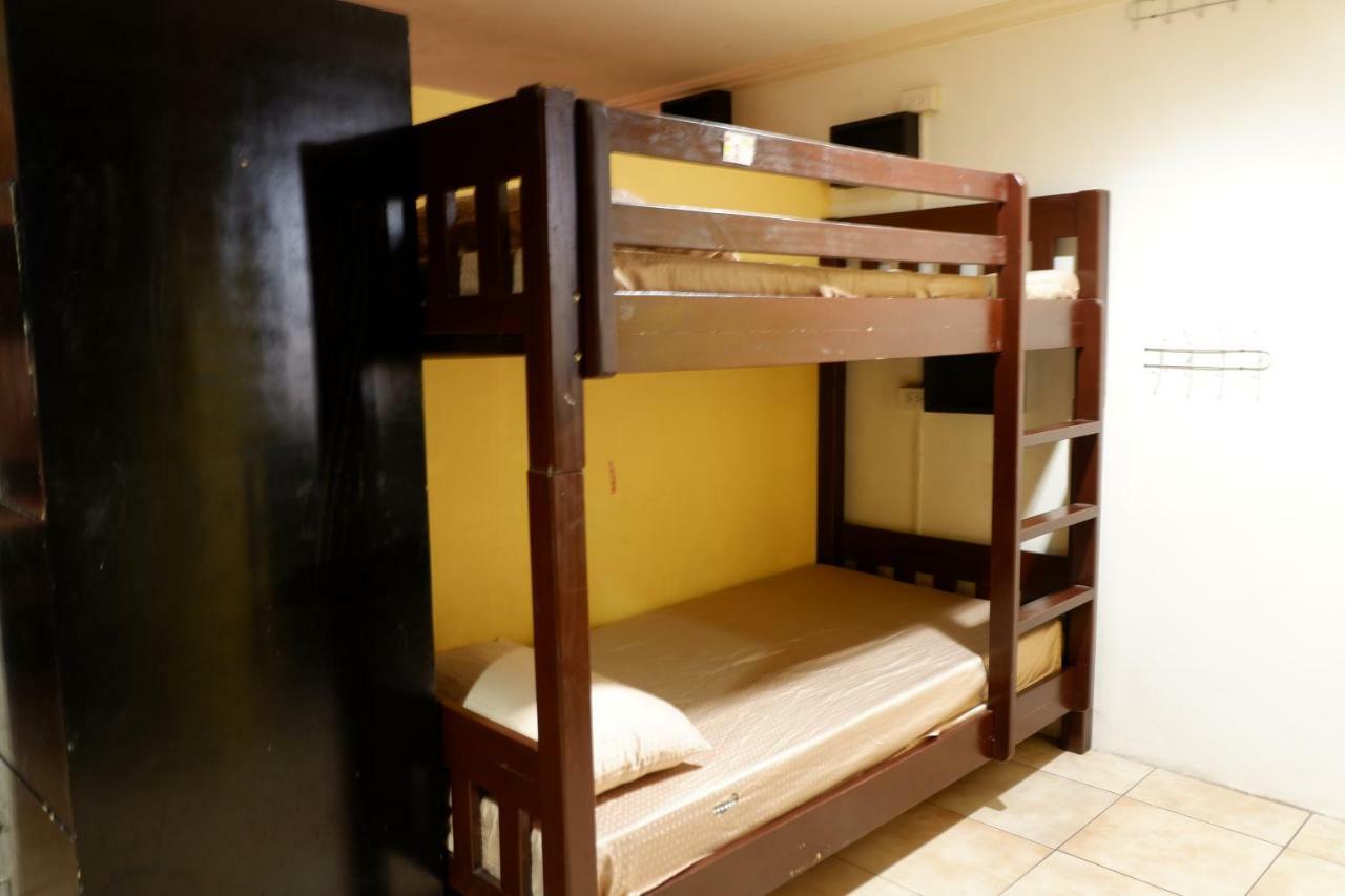 The Fort Budget Hotel- Bonifacio Global City Makati City Kültér fotó
